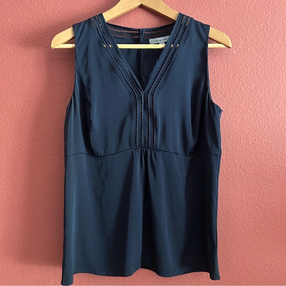 Classiques Entier Elegant Women’s Dark Navy Silk Sleeveless Top Size M - Picture 1 of 16
